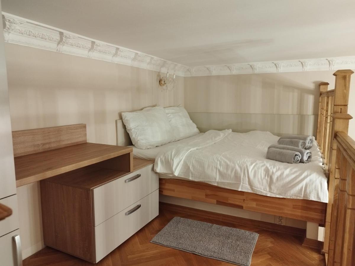 Lubert Apartmany S.R.O Praha Bagian luar foto
