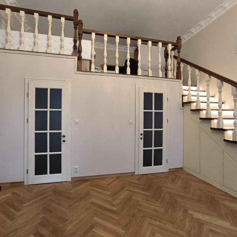 Lubert Apartmany S.R.O Praha Bagian luar foto
