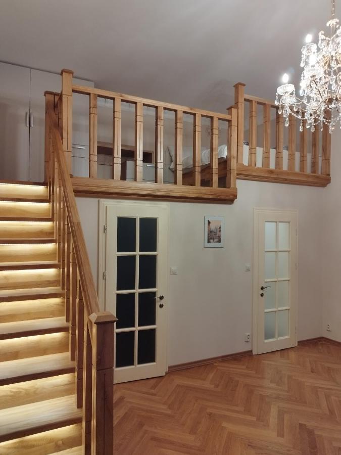 Lubert Apartmany S.R.O Praha Bagian luar foto