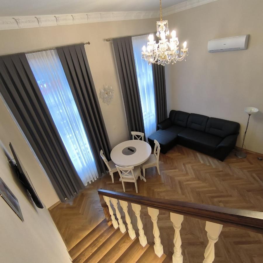 Lubert Apartmany S.R.O Praha Bagian luar foto